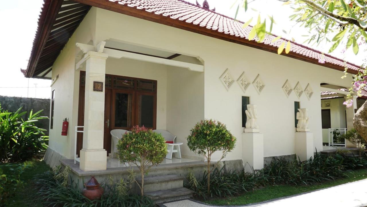 Puri Rinjani Bungalows & Hostel Kuta  Esterno foto