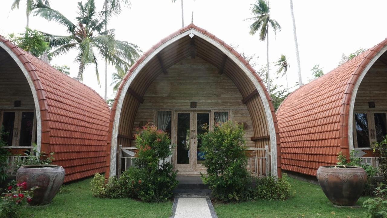 Puri Rinjani Bungalows & Hostel Kuta  Esterno foto