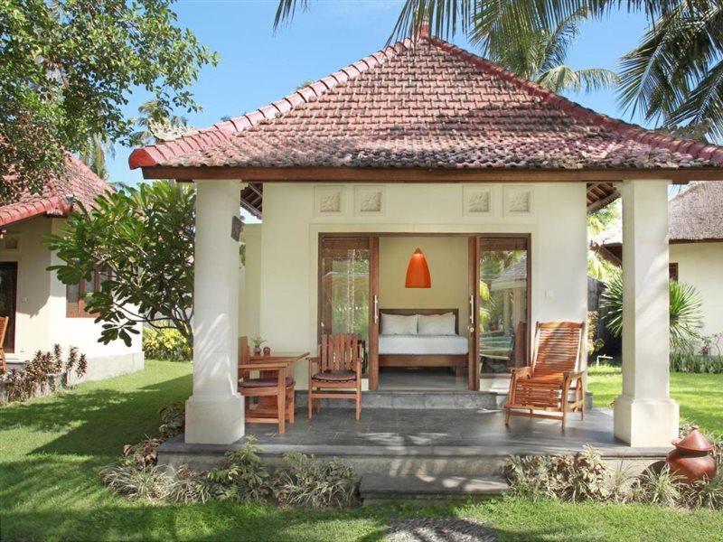 Puri Rinjani Bungalows & Hostel Kuta  Esterno foto