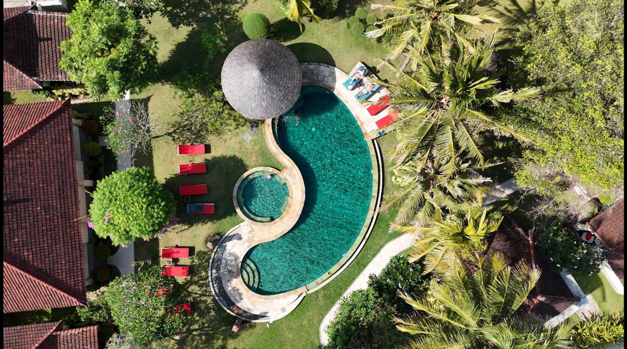 Puri Rinjani Bungalows & Hostel Kuta  Esterno foto