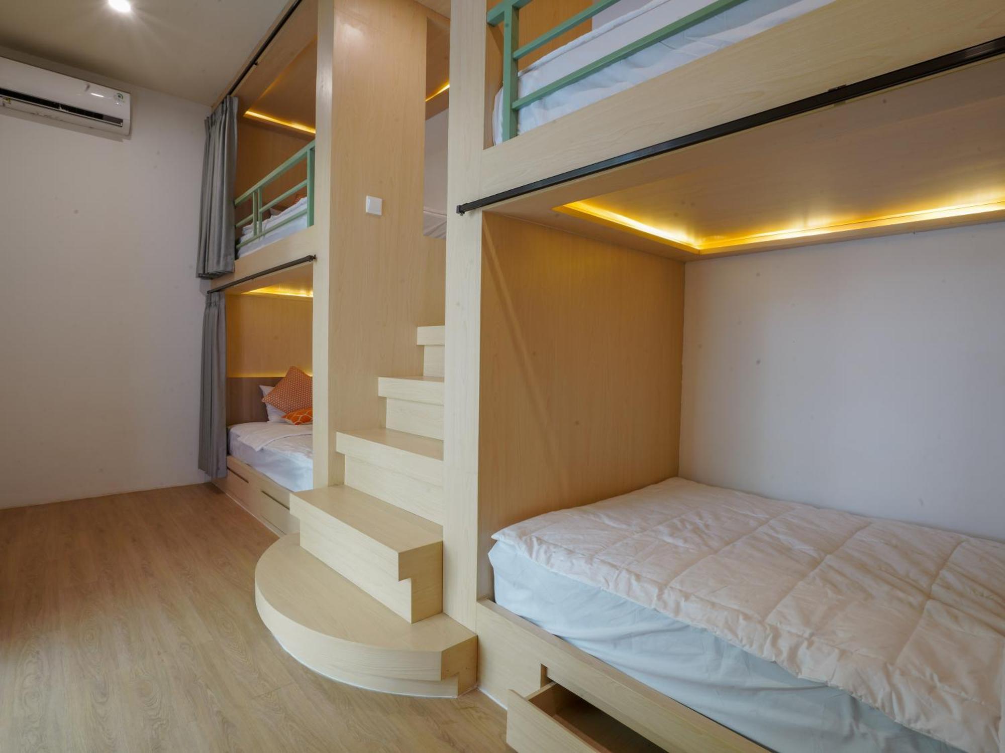 Puri Rinjani Bungalows & Hostel Kuta  Esterno foto