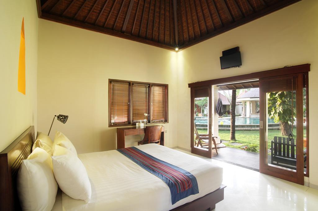 Puri Rinjani Bungalows & Hostel Kuta  Esterno foto